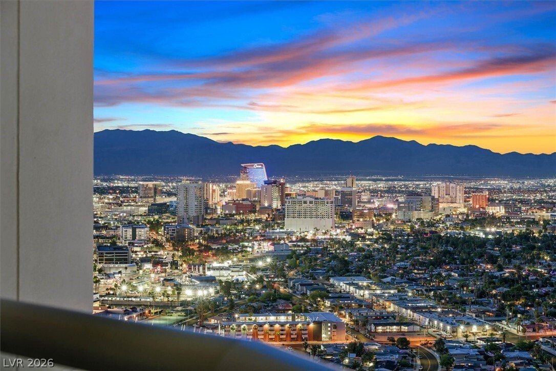 House in Las Vegas, Nevada, United States 3 - 17841383