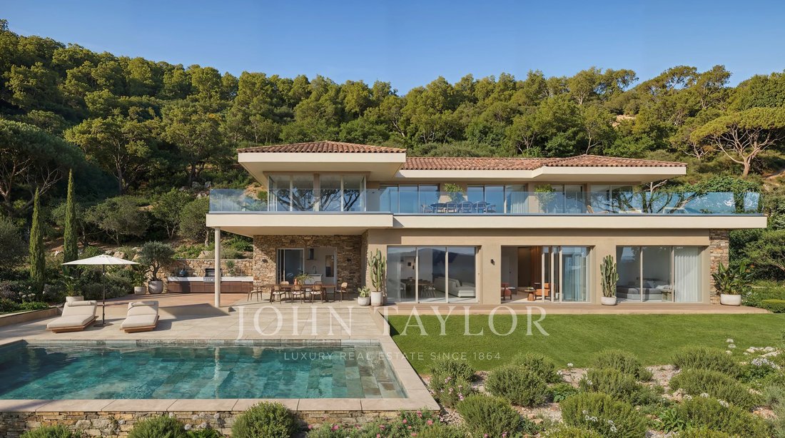 Villa in Grimaud, Provence-Alpes-Côte d'Azur, France 2 - 16277763
