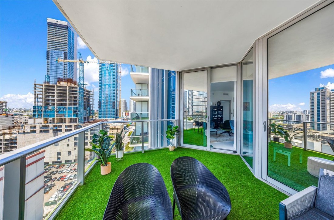 Condo in Miami, Florida, United States 3 - 17841472