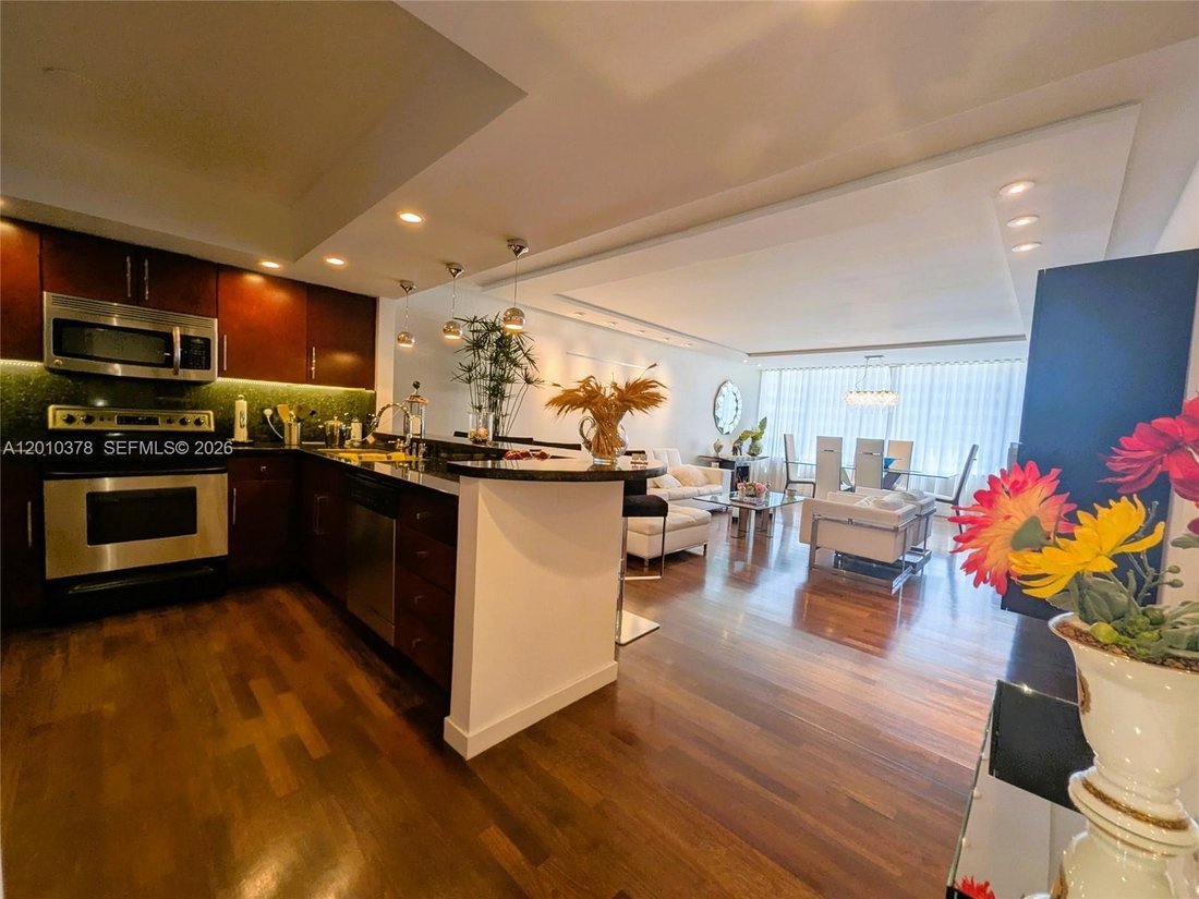 Condo in Miami Beach, Florida, United States 4 - 17841531