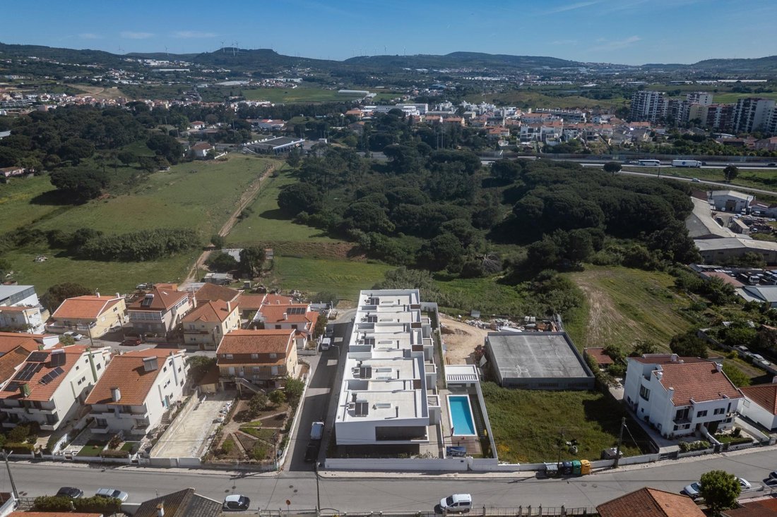 Villa in Loures, Lisbon, Portugal 2 - 17841910