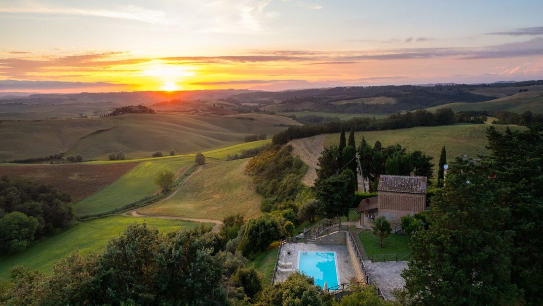Country House in Volterra, Tuscany, Italy 2 - 17841789