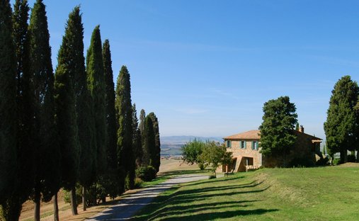 Casa di campagna a Sarteano, Toscana, Italia 1