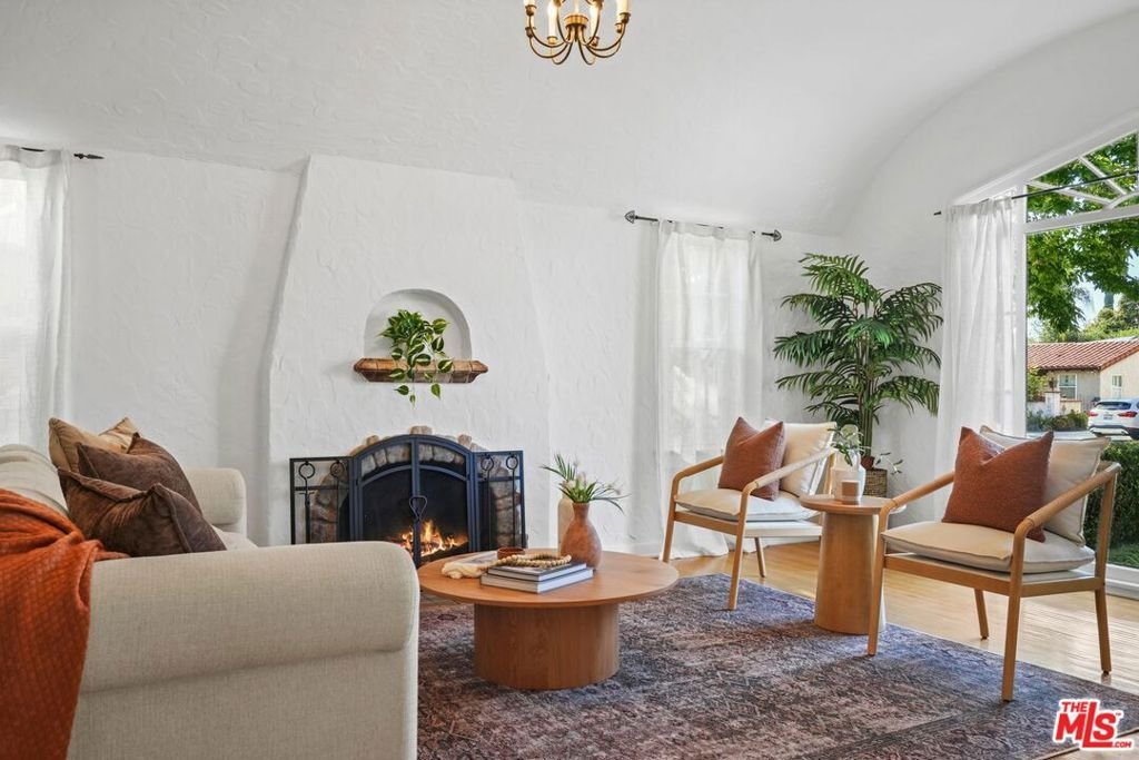 House in Glendale, California, United States 5 - 17841542