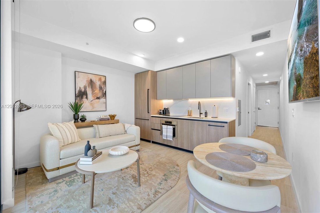 Condo in Miami Beach, Florida, United States 4 - 17841522