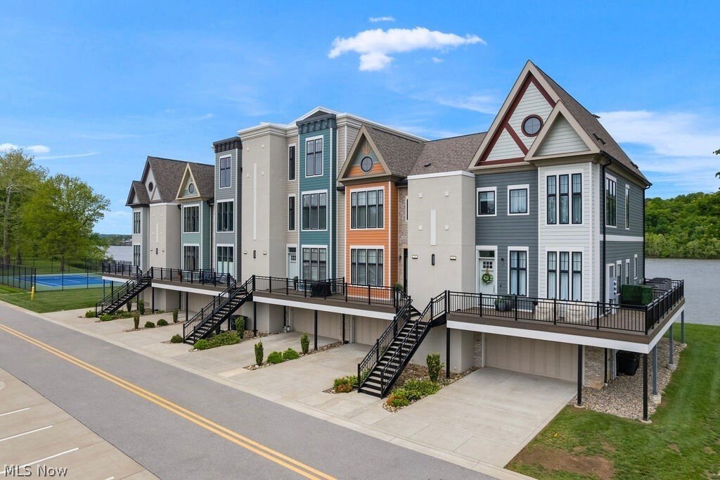 Townhouse in Williamstown, West Virginia, United States 1 - 17841551