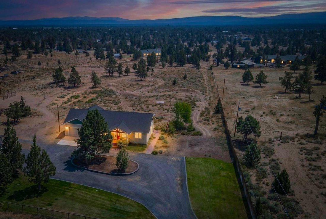 House in Bend, Oregon, United States 1 - 17841561