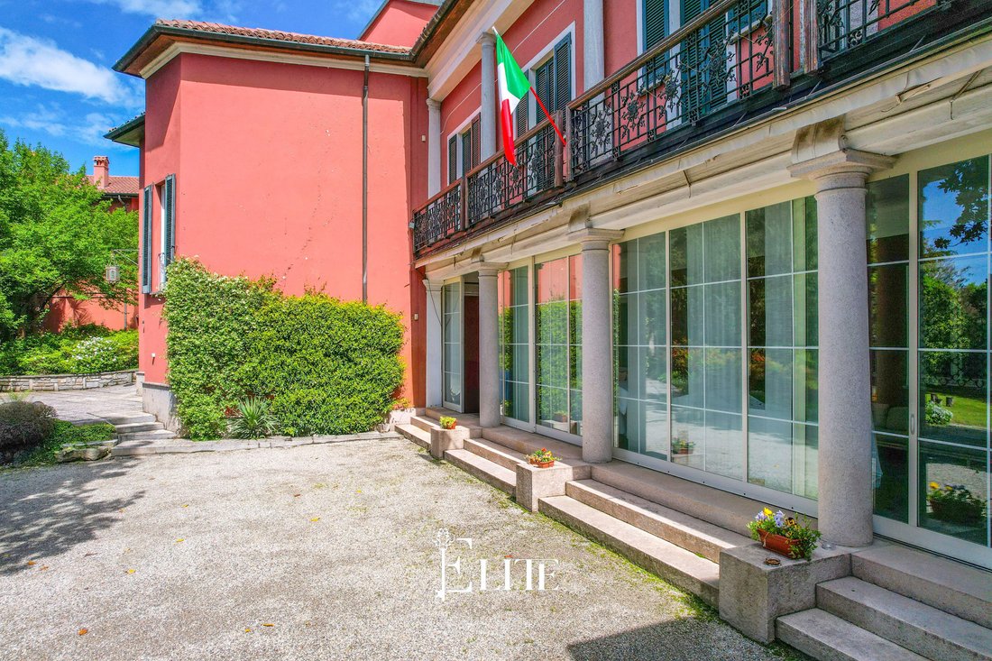 Villa in Besozzo, Lombardy, Italy 5 - 17842182
