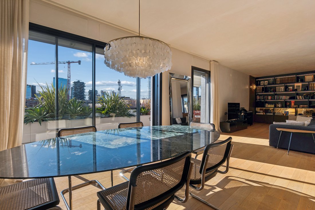 Penthouse in Isola, Milan, Italy 5 - 17330923