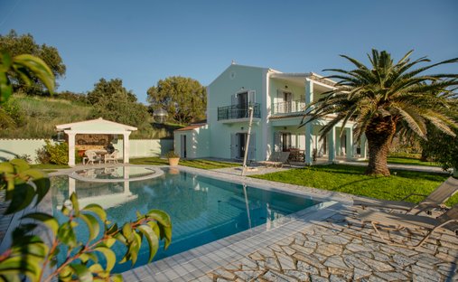 Villa en Northern Corfu, Peloponnese, Western Greece and the Ionian, Grèce 1
