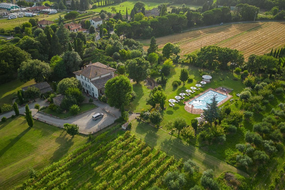Villa in Center, Cortona, Tuscany 2 - 17842058