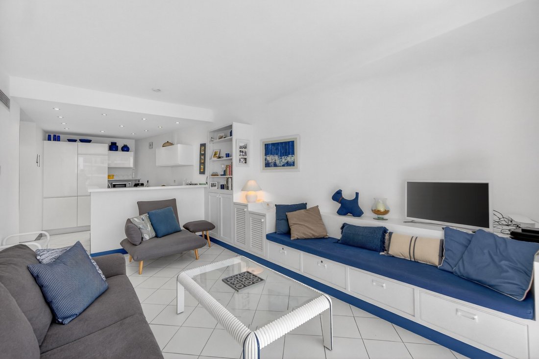 Apartment in Saint Nicolas, Cannes, France 4 - 17842146