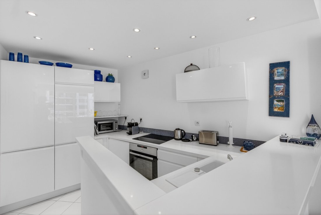 Apartment in Saint Nicolas, Cannes, France 5 - 17842146