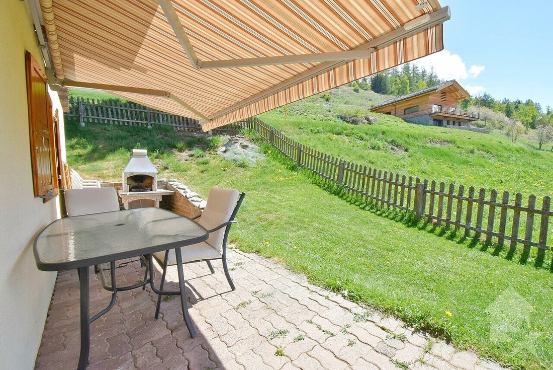 Chalet in Saint-Martin, Valais, Switzerland 4 - 17513245