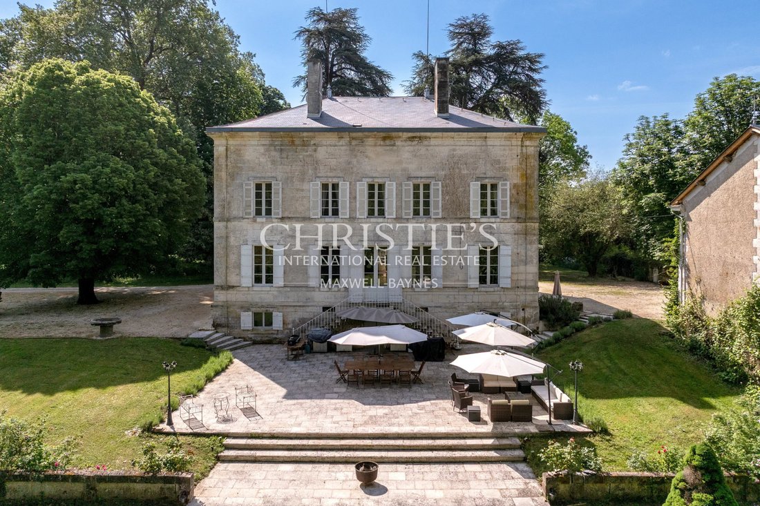 Estate in Brantome, Brantome en Perigord, France 1 - 17842296