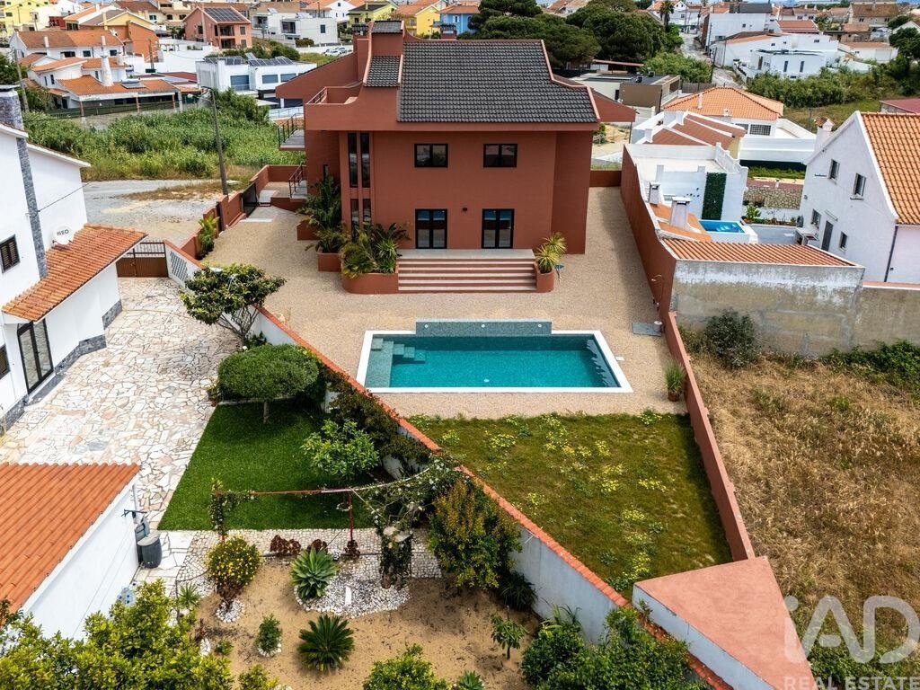 Townhouse in Charneca de Caparica e Sobreda, Setubal, Portugal 3 - 17842635