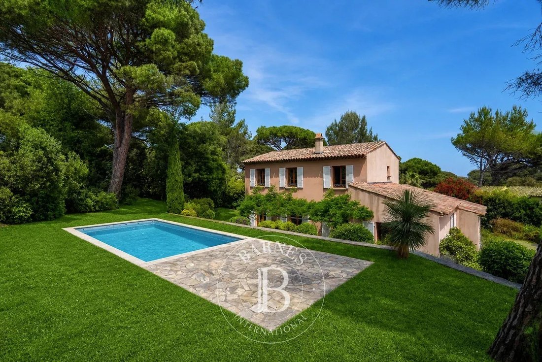 Villa in Gassin, Provence-Alpes-Côte d'Azur, France 2 - 17827491