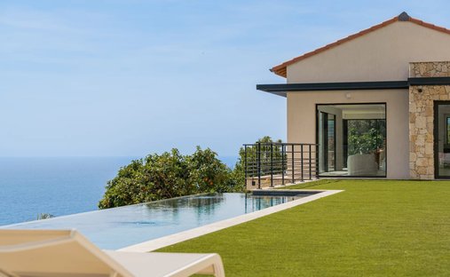 Villa in Cabbe-Saint Roman, Roquebrune-Cap-Martin, France 1