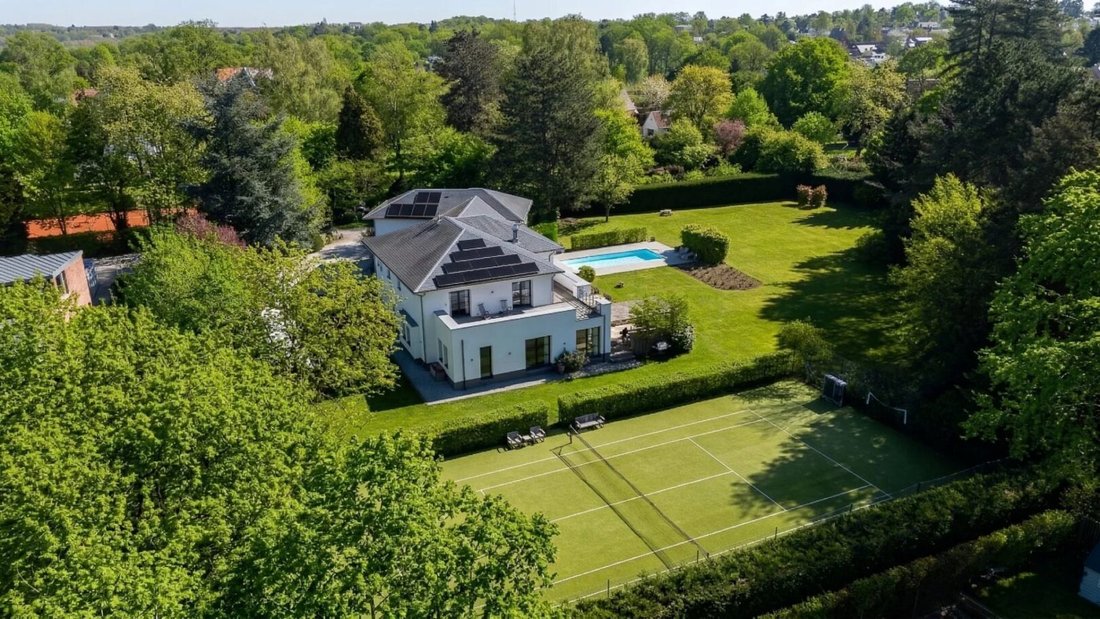 Villa in Lasne, Wallonia, Belgium 1 - 17842342
