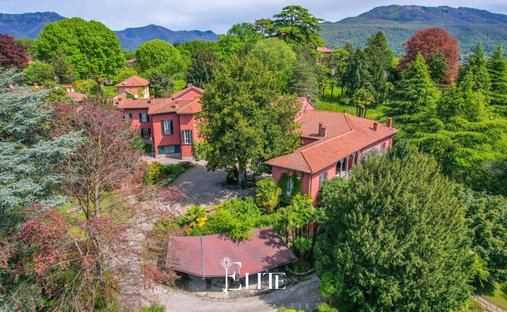Villa à Besozzo, Lombardie, Italie 1