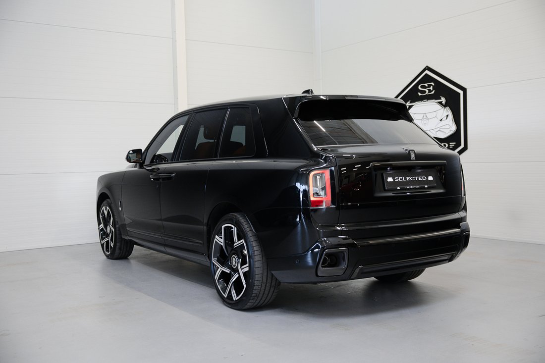Suv in Bratislava, Slovakia 4 - 17842730