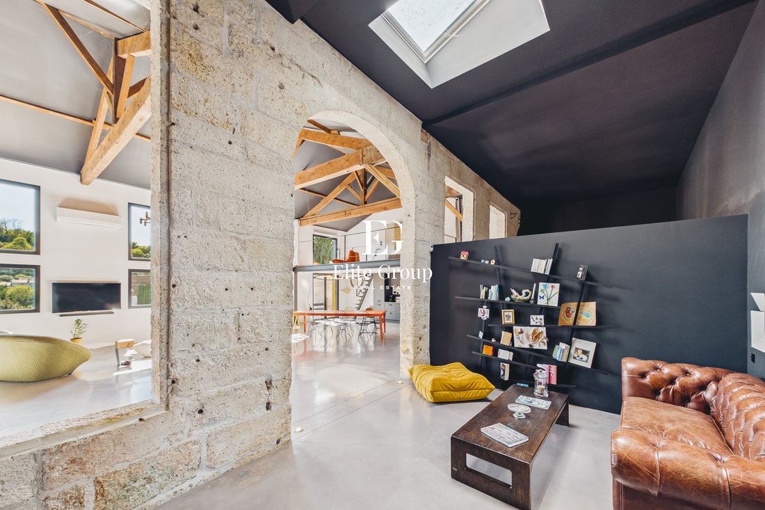House in Vieil Angoulême-Centre Ville, Angoulême, France 2 - 17842391