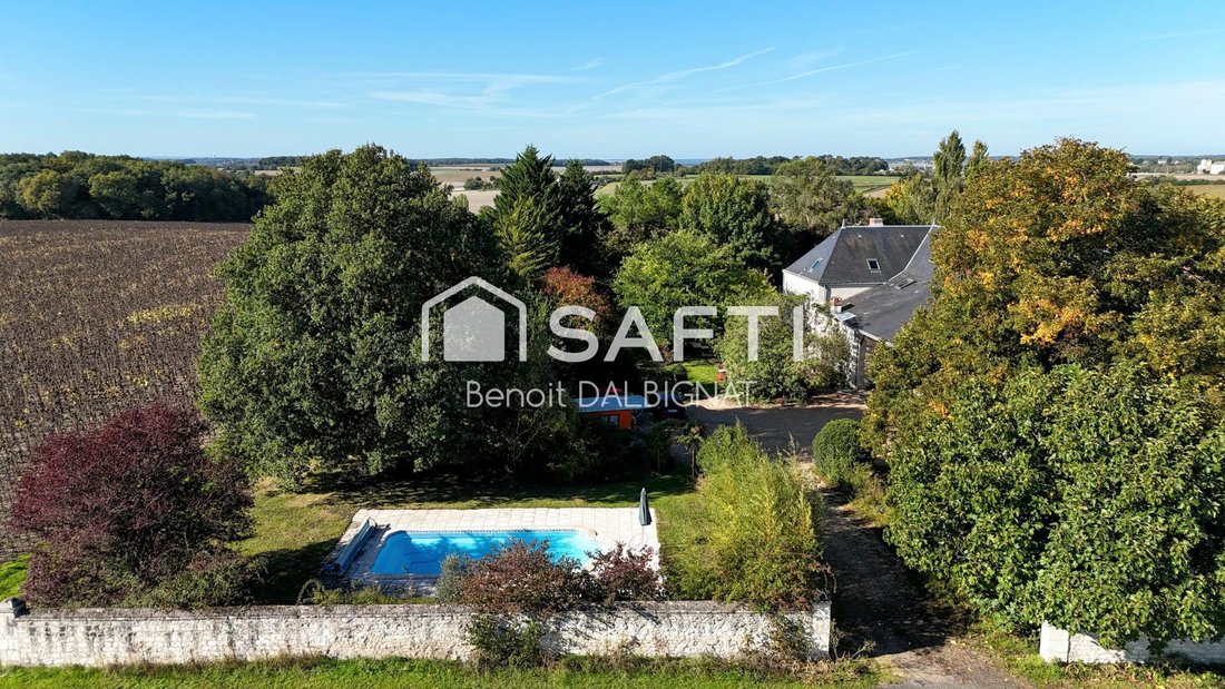 House in Sainte-Maure-de-Touraine, Centre-Val de Loire, France 1 - 16369878