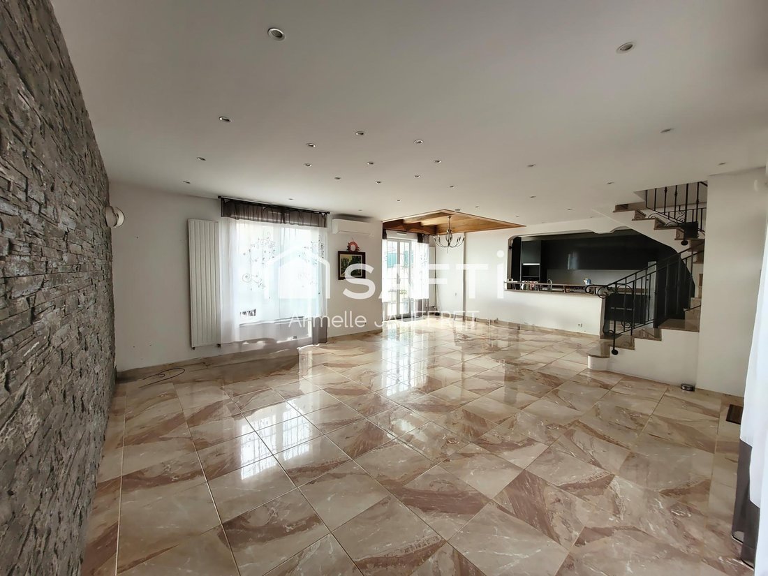 House in Centre Ville Sud, Montmagny, France 4 - 17843099