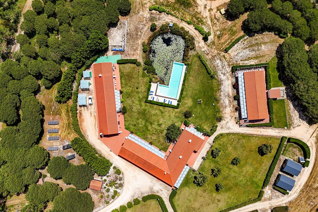 Farm Ranch in Aljezur, Algarve, Portugal 1 - 17842869