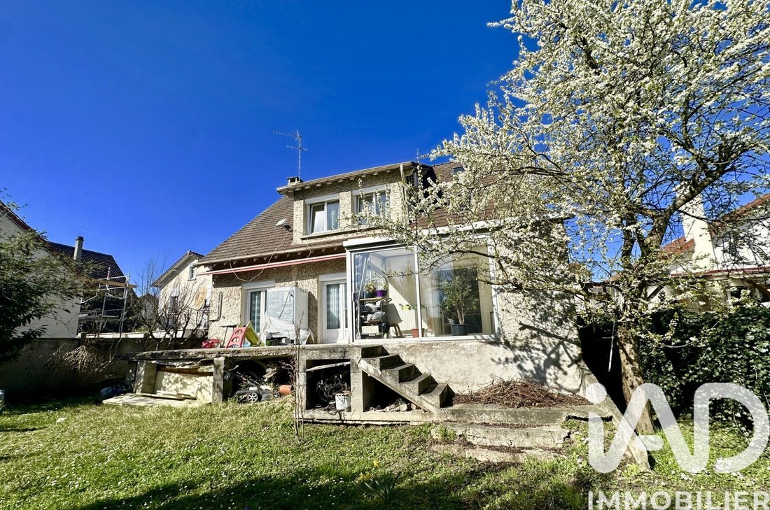 House in Les Rosiers, Sarcelles, France 1 - 17843275