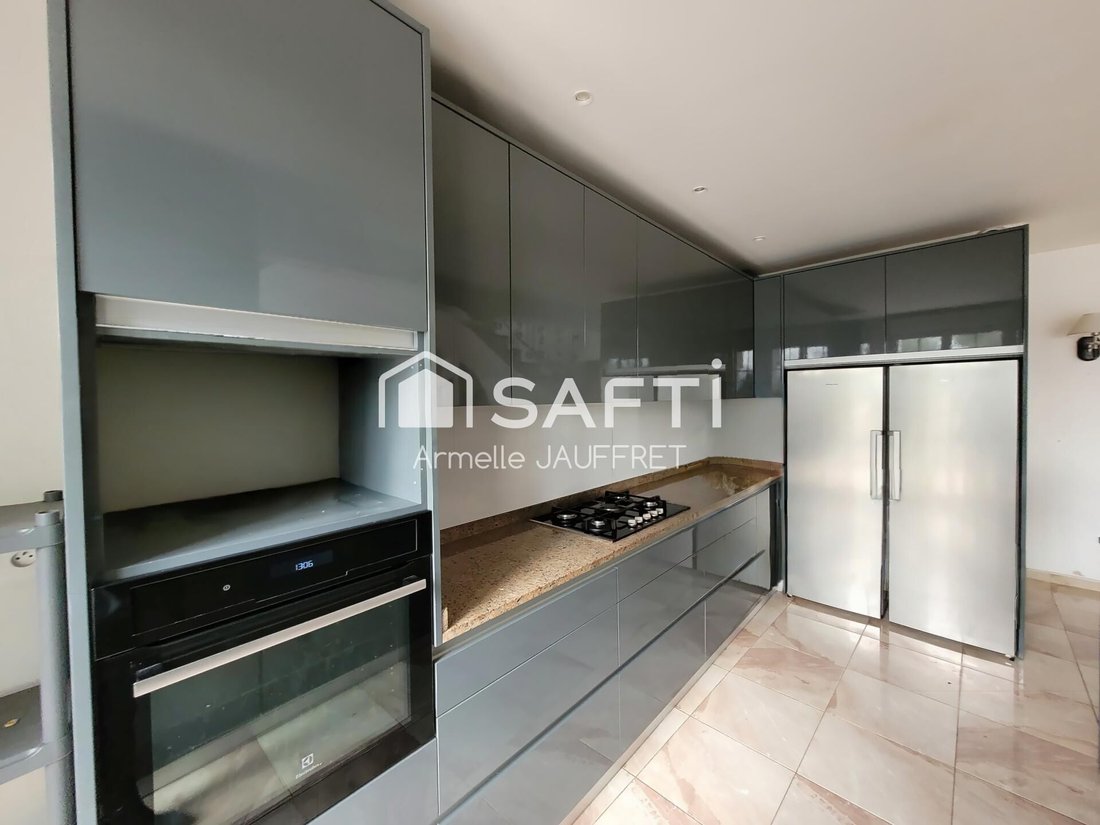 House in Centre Ville Sud, Montmagny, France 5 - 17843099