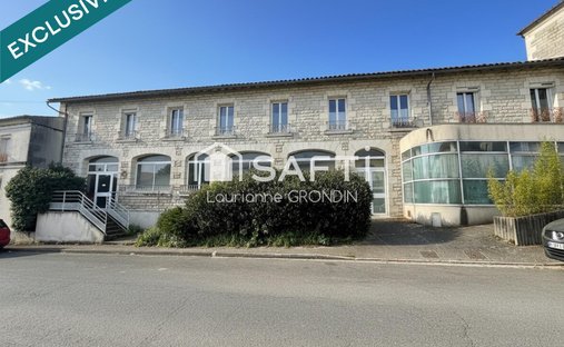 Saint-Porchaire, Nueva Aquitania, Francia 1