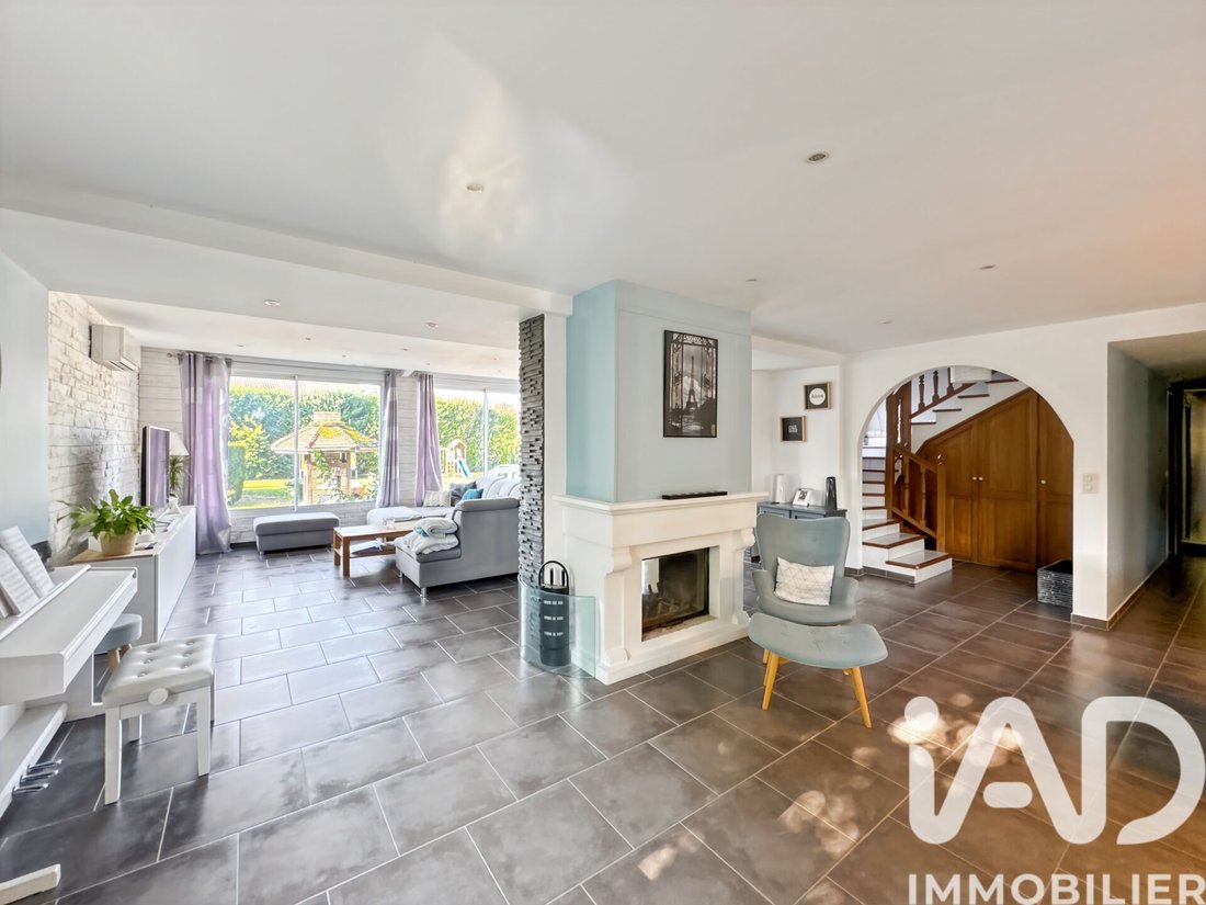 House in Lumigny-Nesles-Ormeaux, Ile-de-France, France 2 - 17843402