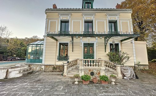 House in Vaureal, Ile-de-France, France 1
