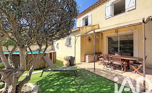 House in Ganteaume, Aubagne, France 1