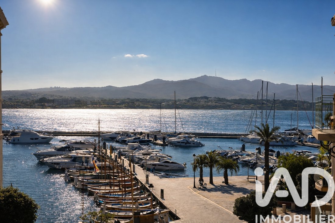 Apartment in Sanary-sur-Mer, Provence-Alpes-Côte d'Azur, France 1 - 17843382