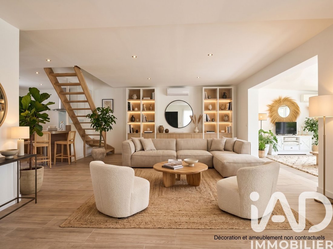 House in La Crau, Provence-Alpes-Côte d'Azur, France 2 - 17832856