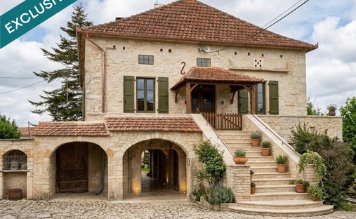 House in Trespoux-Rassiels, Occitania, France 1