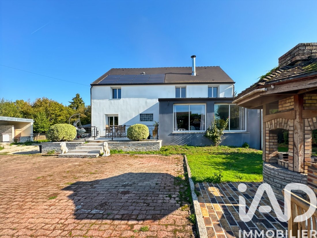House in Lumigny-Nesles-Ormeaux, Ile-de-France, France 5 - 17843402