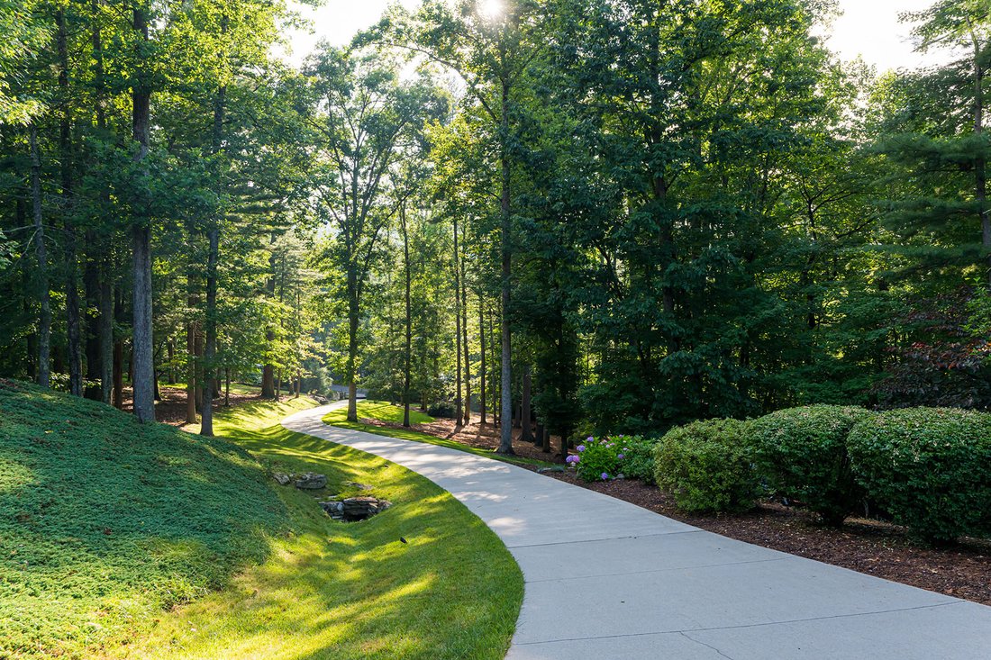 House in Laurel Park, North Carolina, United States 4 - 17842609