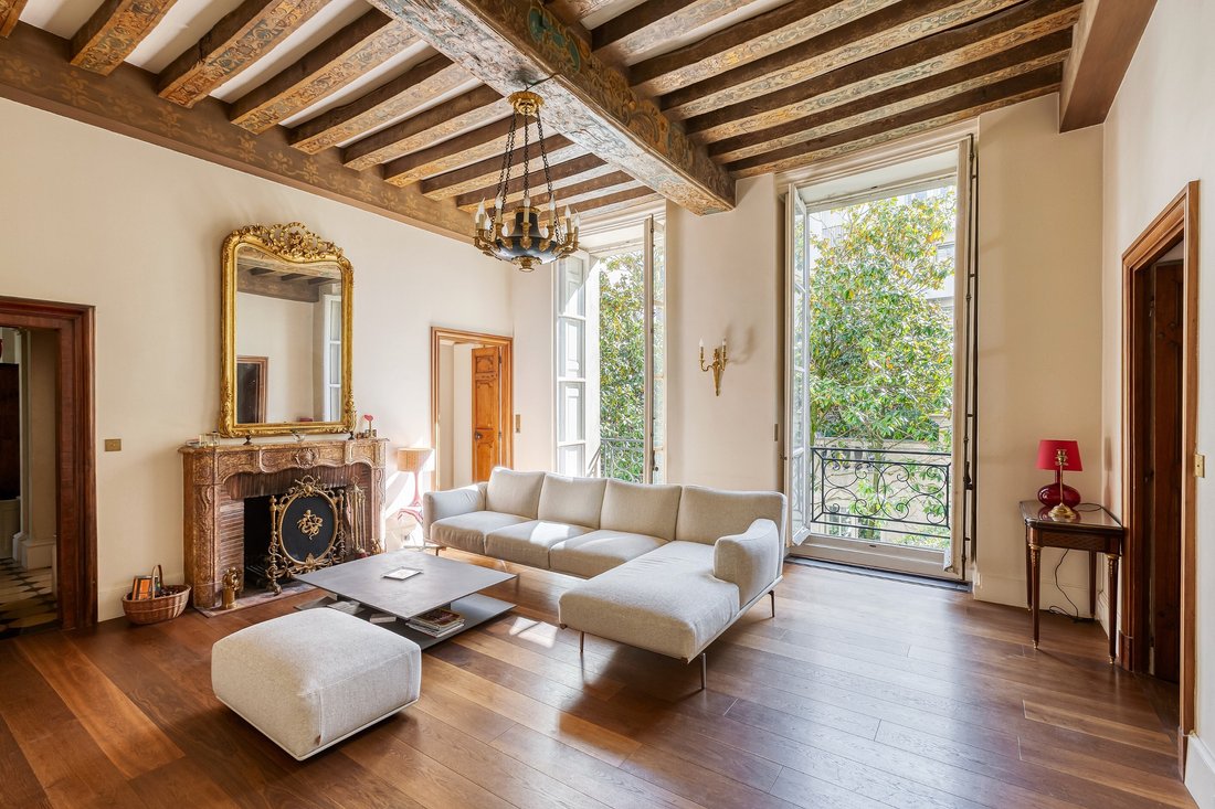 Apartment in Saint Germain des Prés, Paris 6e Arrondissement, Paris 1 - 17842873