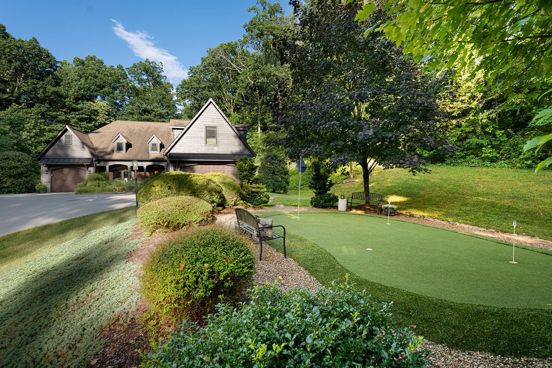 House in Laurel Park, North Carolina, United States 3 - 17842609