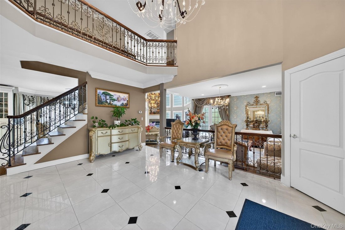 House in Woodbury, New York, United States 5 - 17842582