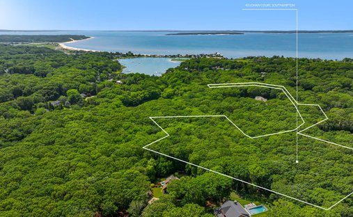Land in Southampton, New York, United States 1