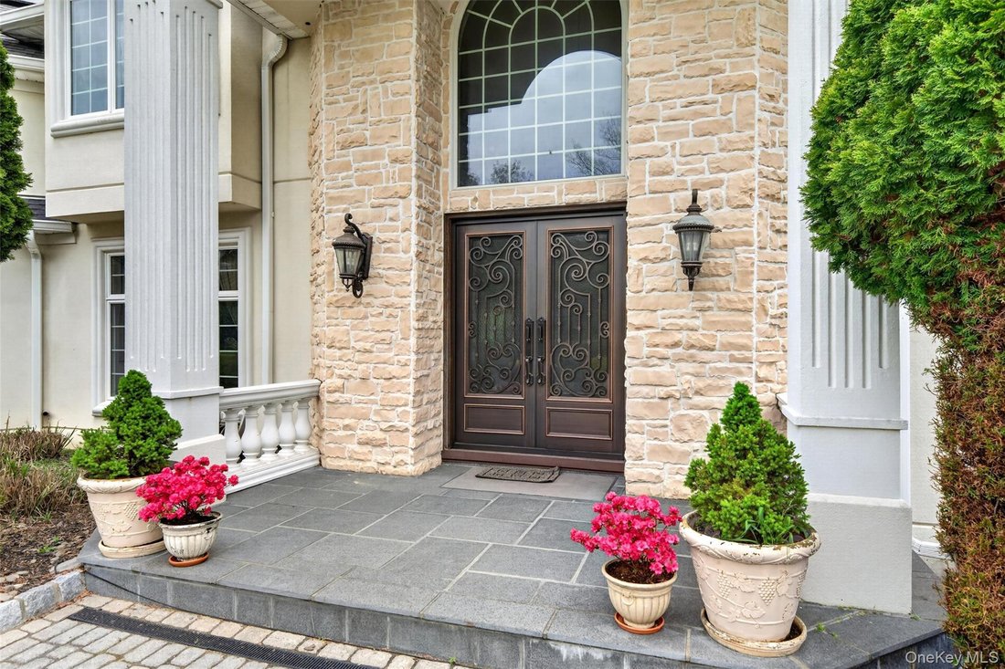 House in Woodbury, New York, United States 4 - 17842582