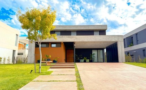 House in Rincón de Milberg, Buenos Aires Province, Argentina 1