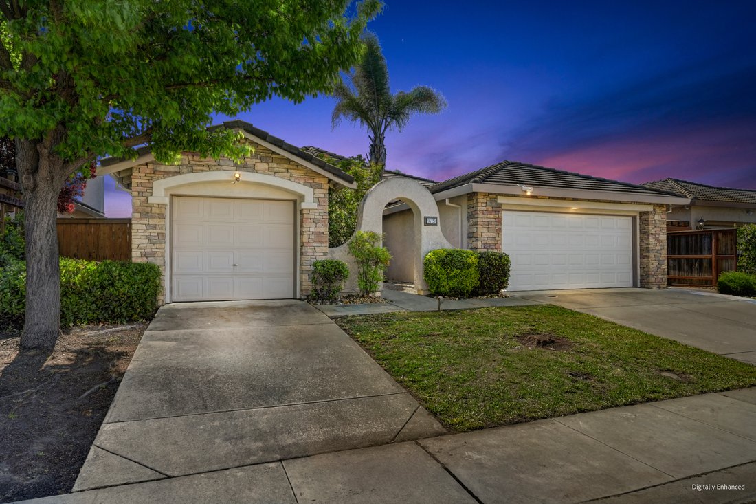 Elk Grove, California, United States 3 - 17842900