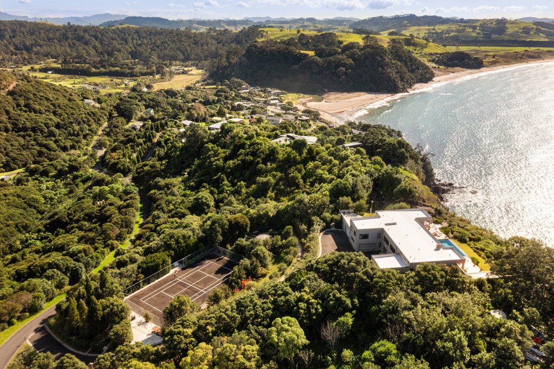 Land in Hot Water Beach, Waikato, New Zealand 2 - 17842865