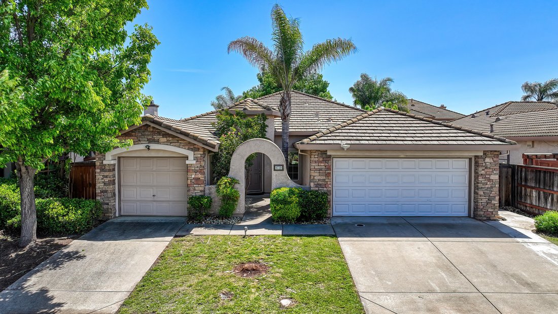 Elk Grove, California, United States 1 - 17842900