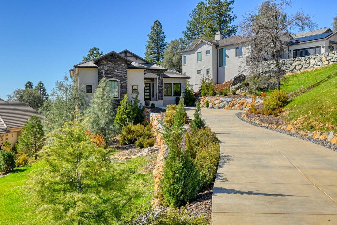 Meadow Vista, California, United States 2 - 17842864